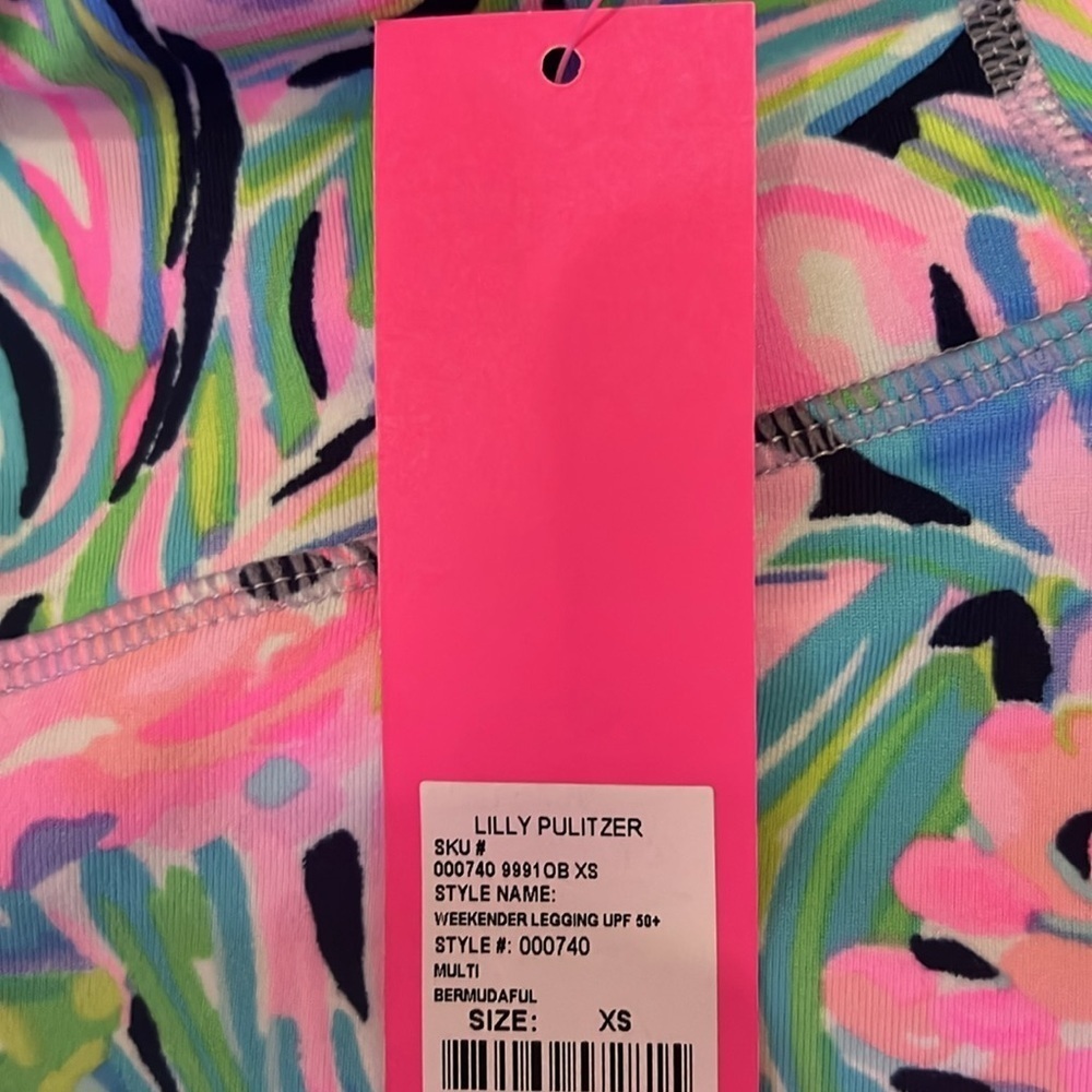 Lilly Pulitzer luxletic weekender legging UPS 50+ multi bermudaful size XS NWT - Picture 7 of 9